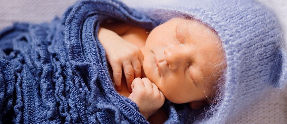 Como vestir um recém-nascido? 4 dicas essenciais!