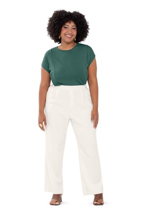 04 regata com floral rezzato adulto plus size feminino